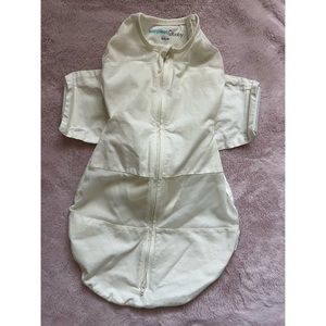 Brand new Happiest Baby SNOO Sack Swaddle Wrap in White Size Small